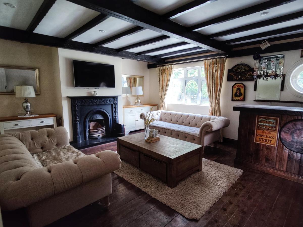 Rooms At Ballysax House The Curragh 外观 照片
