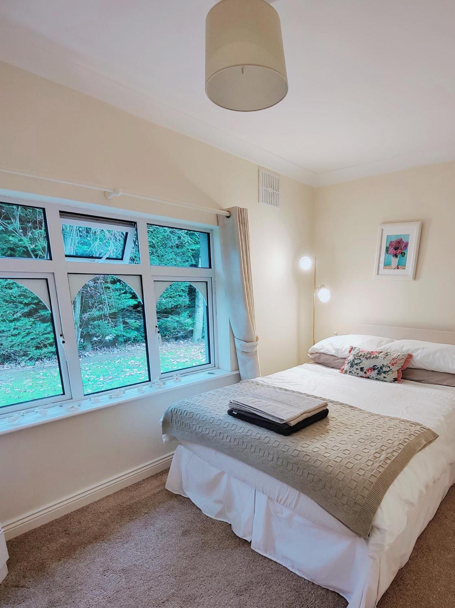 Rooms At Ballysax House The Curragh 外观 照片